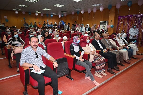 جانب من حفل استقبال الطلاب بطب الأسنان بالفيوم