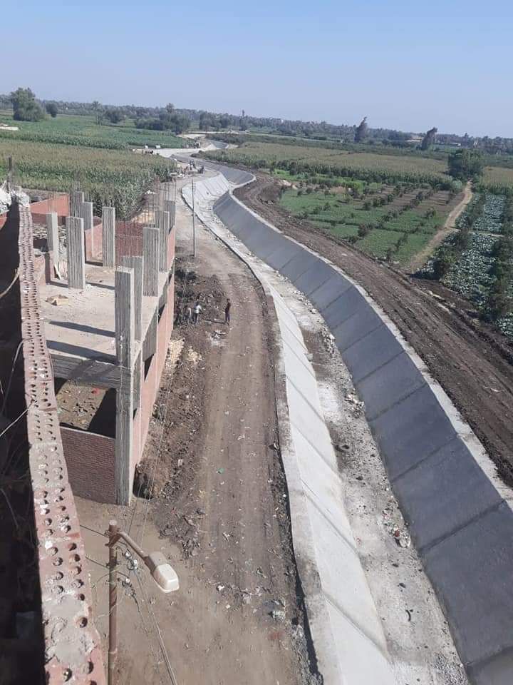 CFF56063-D625-44E2-A00E-305BE1C9EB94