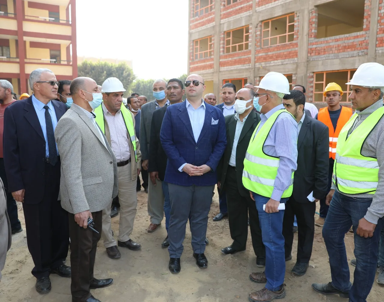 محافظ بني سويف يتفقد مشروعات حياة كريمة بمركز ناصر (1)