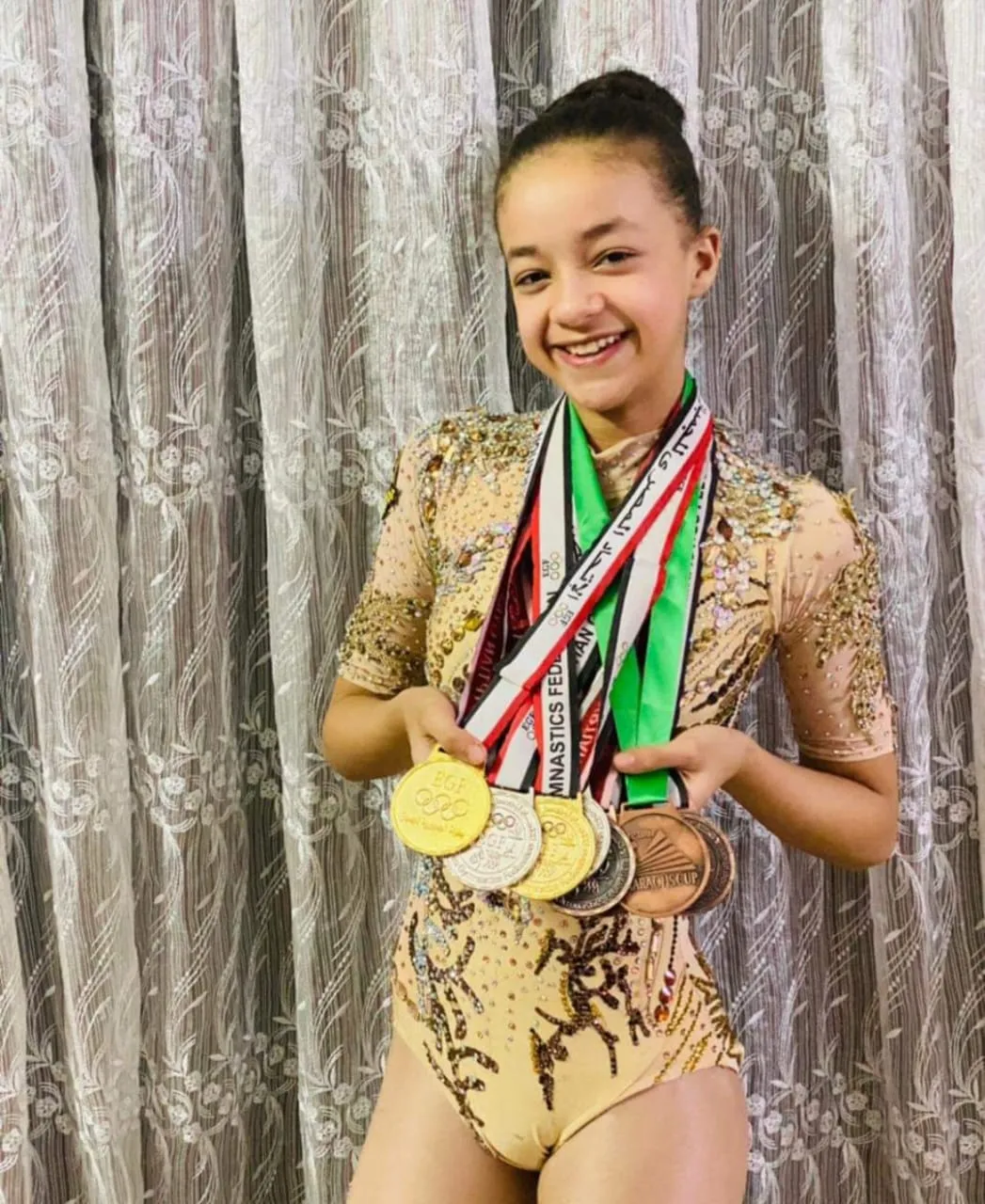 الطفلة سجي بطلة الجمباز