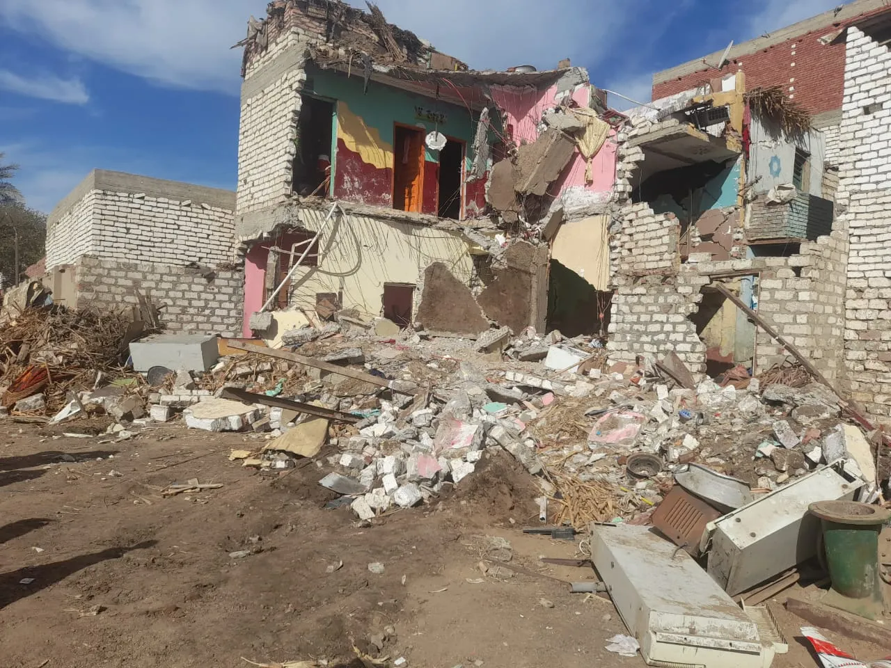 انهيار منزل ببني سويف (3)