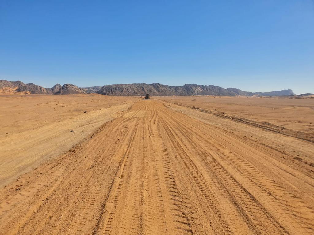 إنشاء طريق أسوان / وادي العلاقي