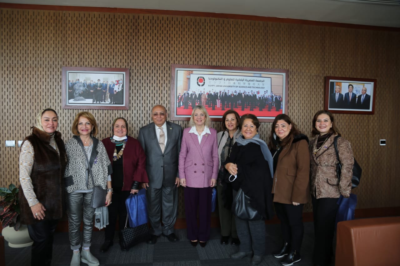 جانب من الحدث