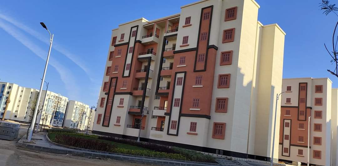 F6894312-57E6-4A00-BF20-1992CB207988