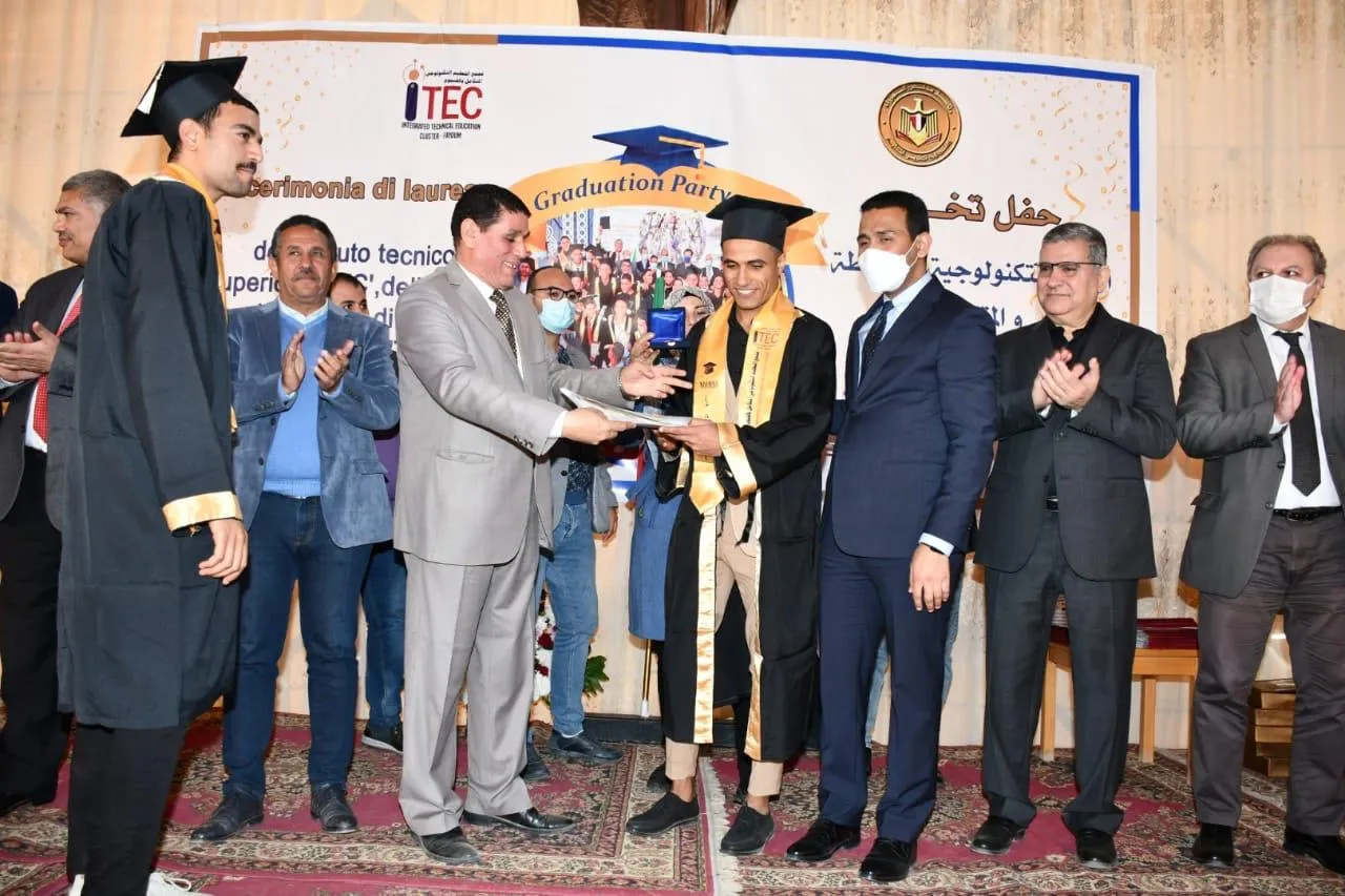 جانب من حفل التخرج 