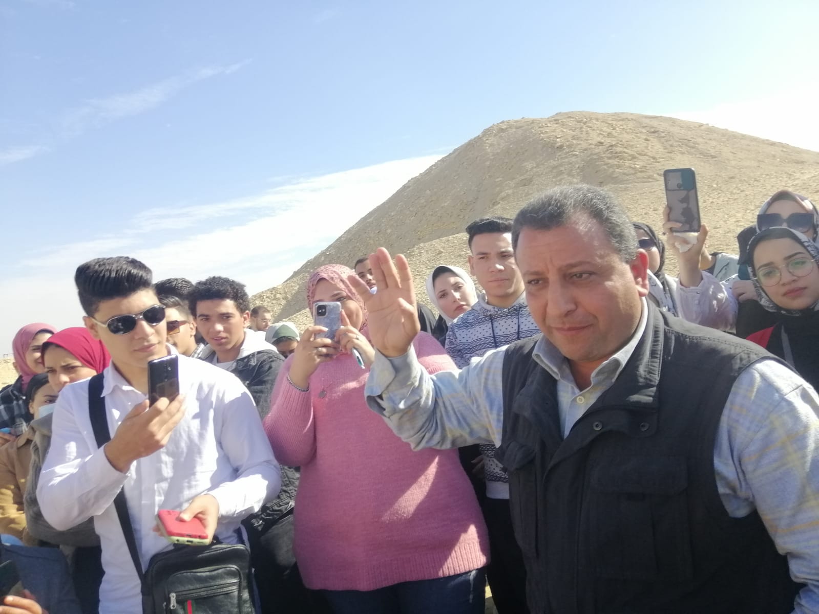 جانب من الجولة 