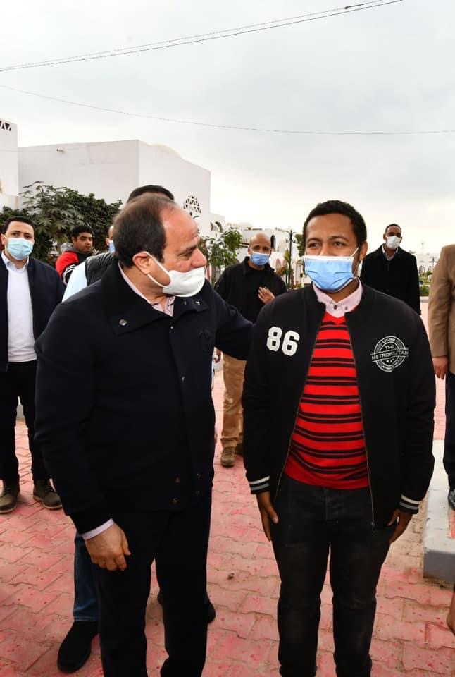 الرئيس السيسي خلال الجولة 