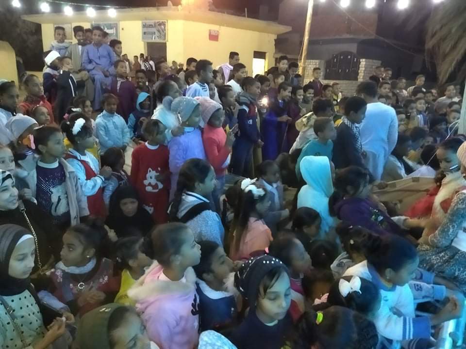 فعاليات المسارح المتنقلة بقرية الخوى بأسوان