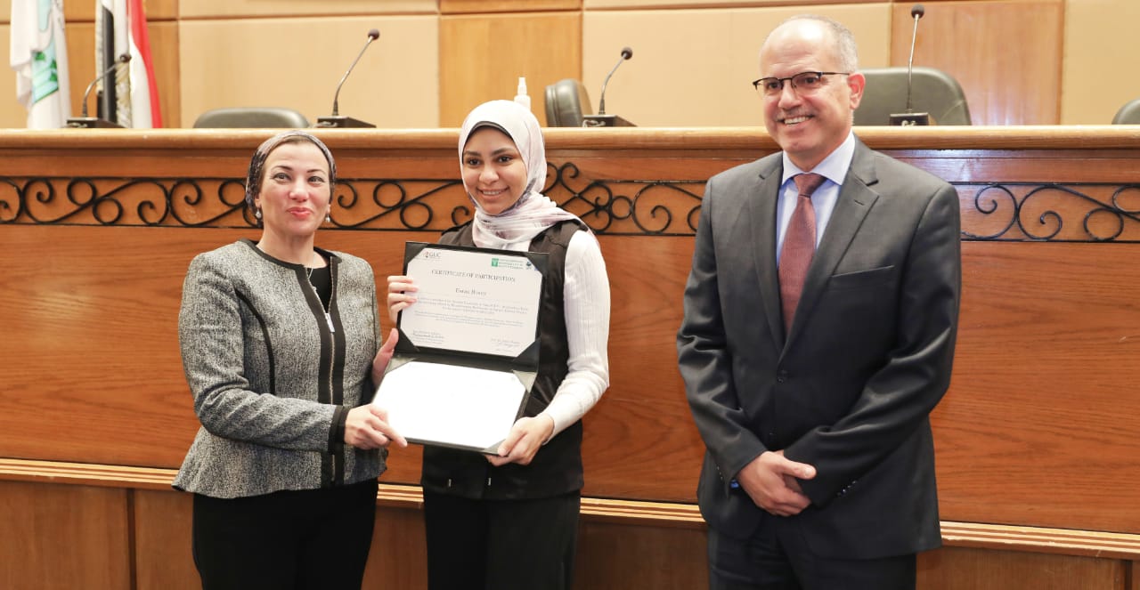 تكريم الطالبات 