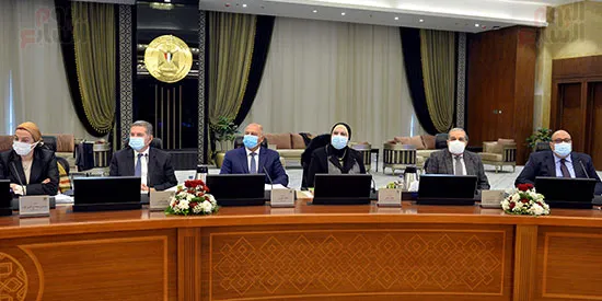 -رئيس-الوزراء-يتراس-اول-اجتماع-للحكومة-بمقر-مجلس-الوزراء-بالعاصمة-الادارية-الجديدة-(6)
