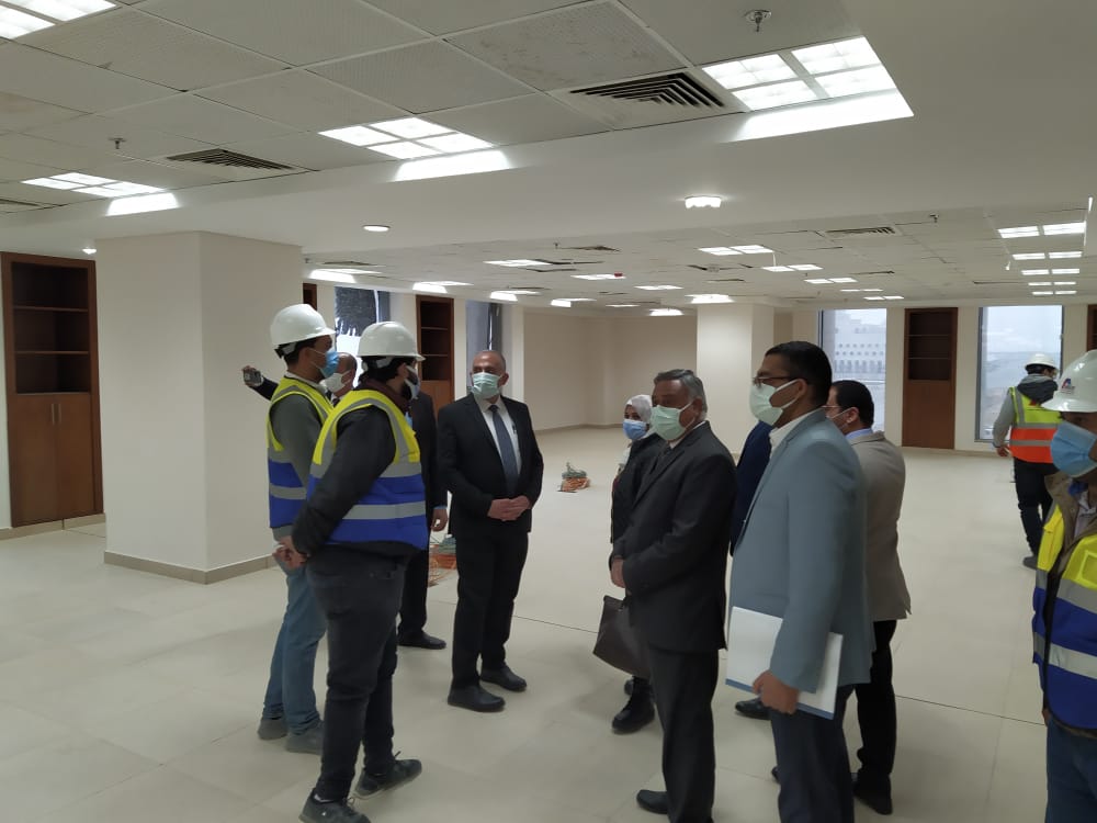 جانب من زيارة وزير الري لمبنى الوزارة بالعاصمة الادارية الجديدة 
