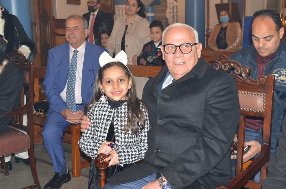 محافظ بورسعيد يزور الكنائس