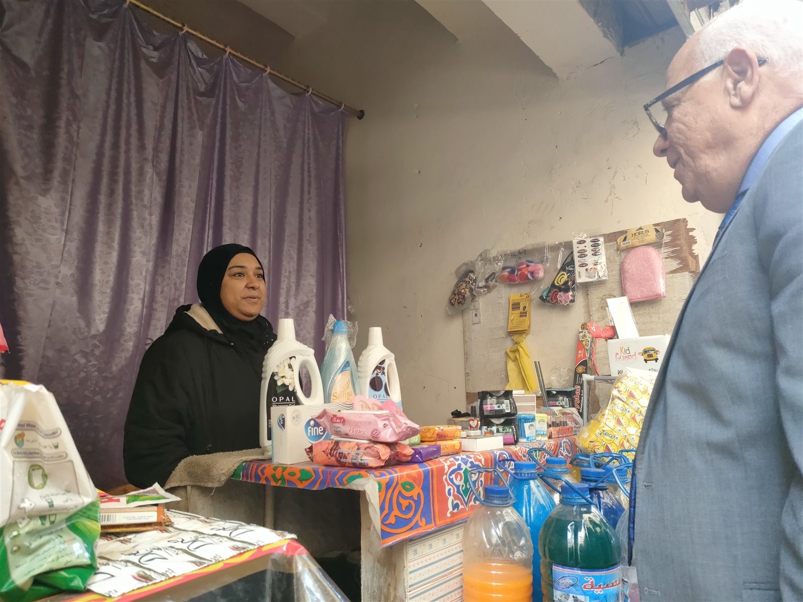 محافظ بورسعيد خلال الجولة