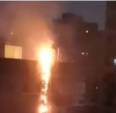 جانب من الحريق