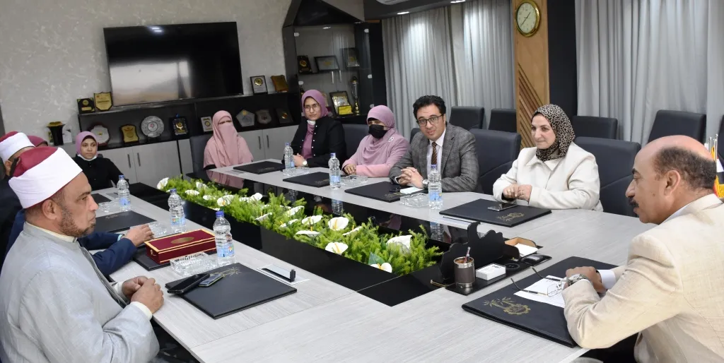 محافظ أسوان يطلق إشارة البدء للقافلة الدعوية والتوعوية للواعظات