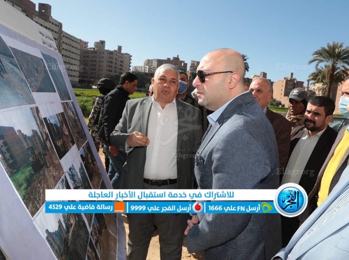 محافظ بني سويف يتفقد أعمال فتح شارع الفنان حسن عابدين (5)