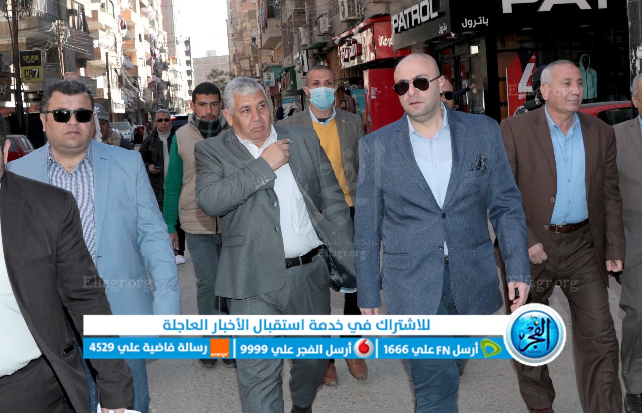 محافظ بني سويف يتفقد أعمال فتح شارع الفنان حسن عابدين (7)