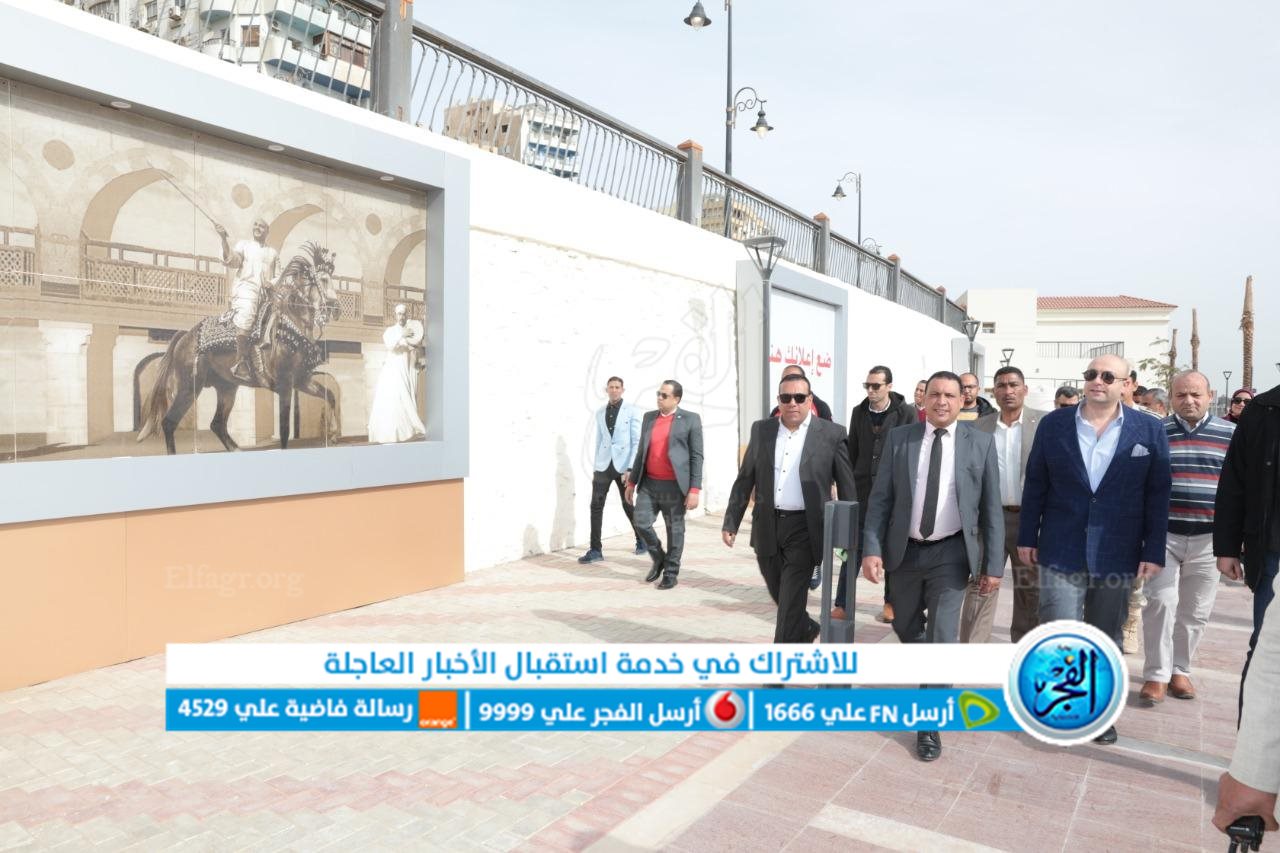 محافظ بني سويف يتفقد منظومة الأمن بممشى اهل مصر (3)