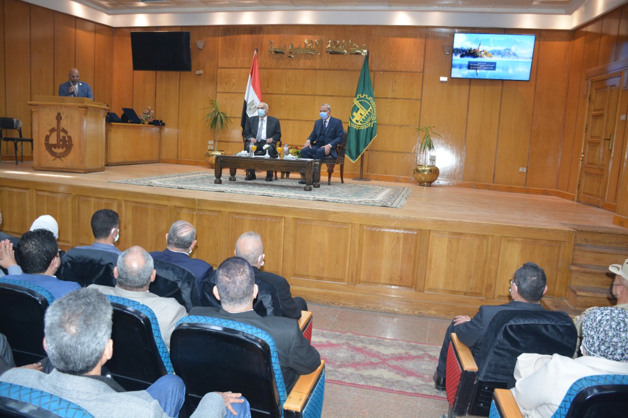 جانب من الزيارة