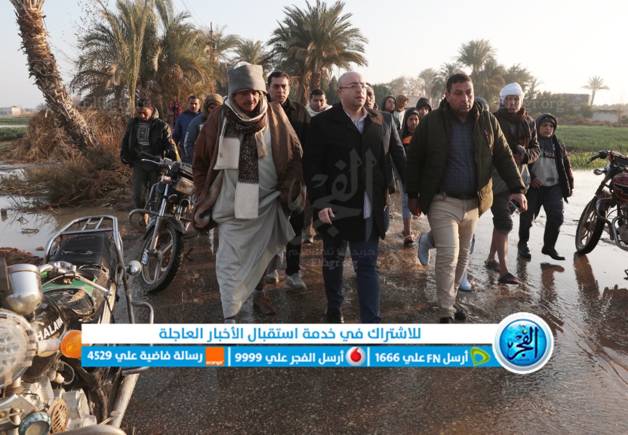 محافظ بني سويف يزور قرية سنور (3)