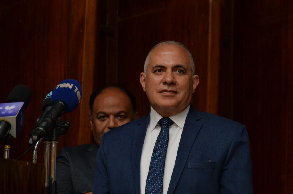 جانب من الجلسة الحوارية حول سد النهضة والتحديات المائية 