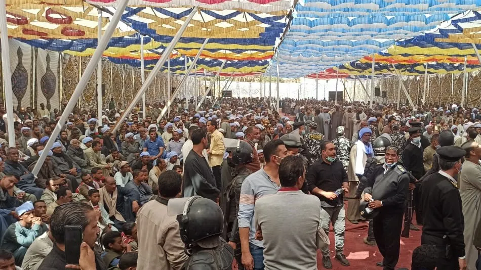  صلح عائلتين بكوم إمبو في أسوان بحضور 4 ألاف مواطن