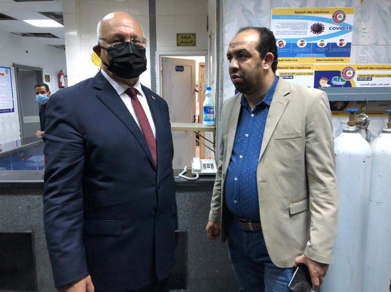 رئيس جامعة بنها يتفقد المستشفيات الجامعية