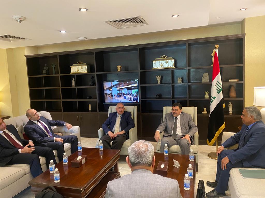 الدكتور محمد عبدالعاطي يجري مباحثات مع وزير المياه العراقي