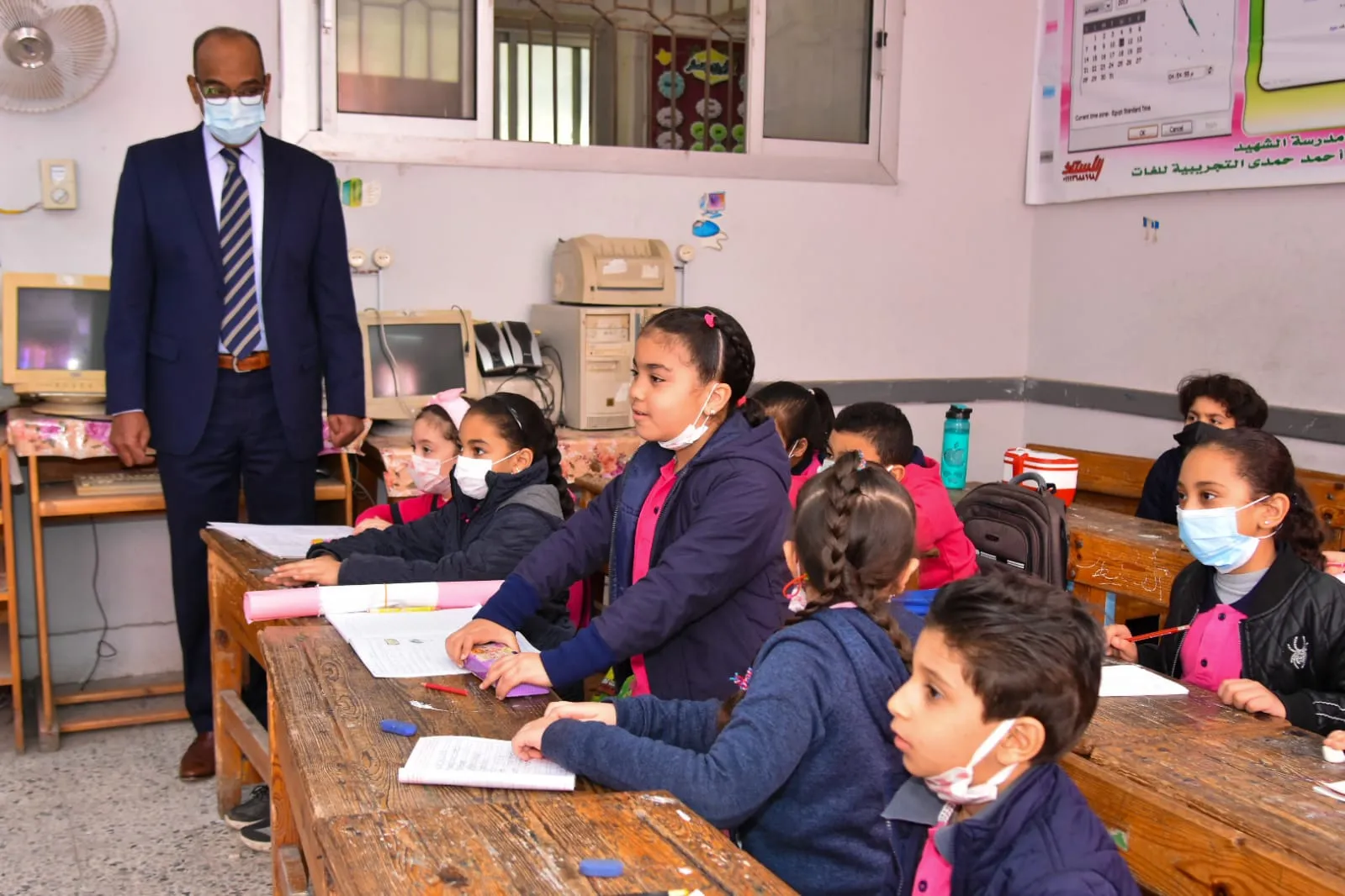 وكيل تعليم بورسعيد يتفقد مدرسة الشهيد أحمد حمدى الرسمية