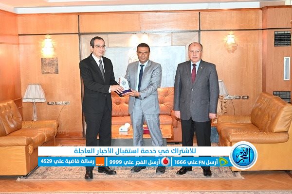 مجدي حتاتة يستقبل رئيس جامعة السعيد اليمنية
