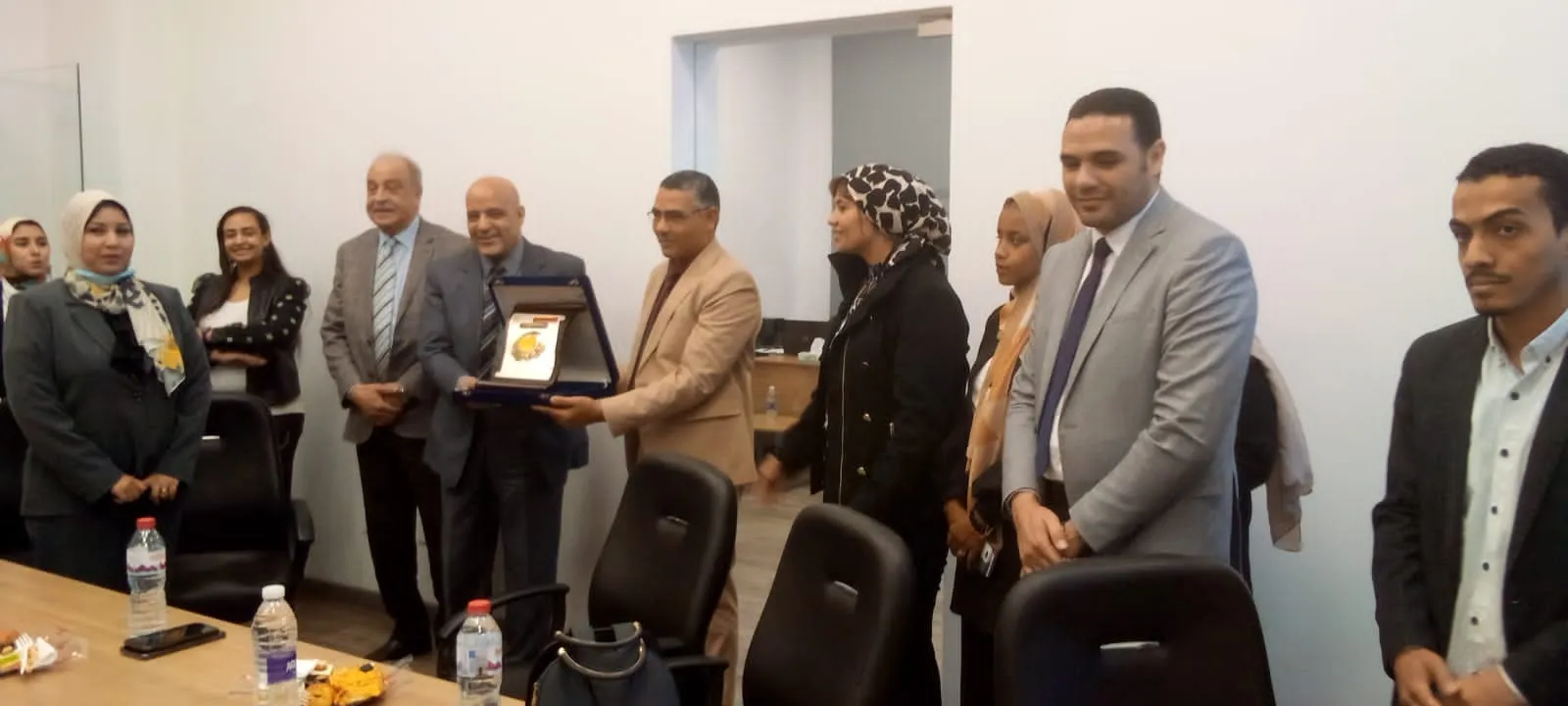 رئيس جامعة أسوان يتفقد مركز إبداع مصر الرقمية 