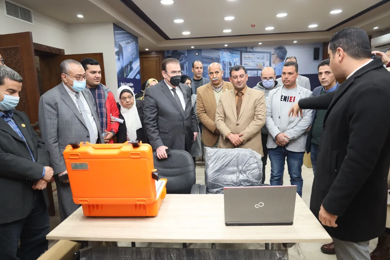 هاني ضاحي يفتتح معمل سيمنز للتدريب الهندسي