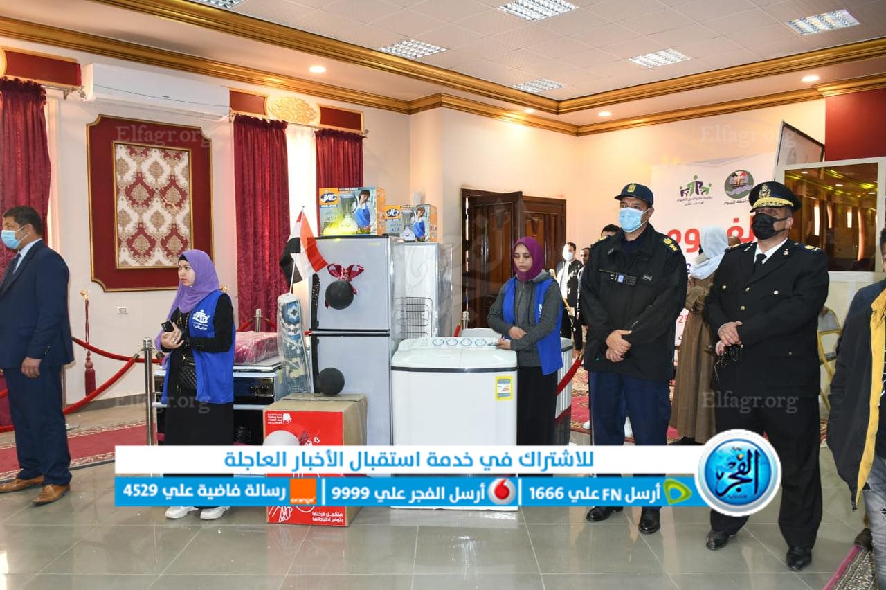 محافظ الفيوم يشهد احتفالية تسليم جهاز 250 عروسة لليتيمات وغير القادرات