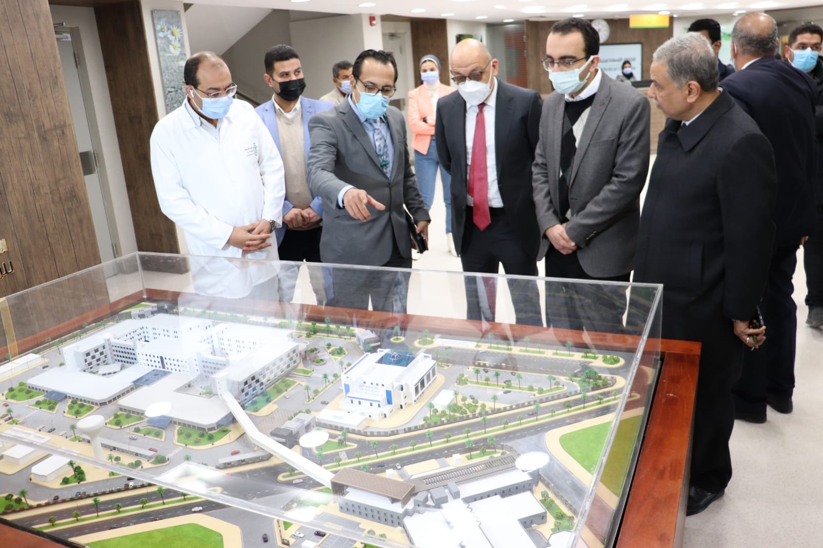 سفير الفلبين يزور منشآت هيئة الرعاية الصحية بالإسماعيلية