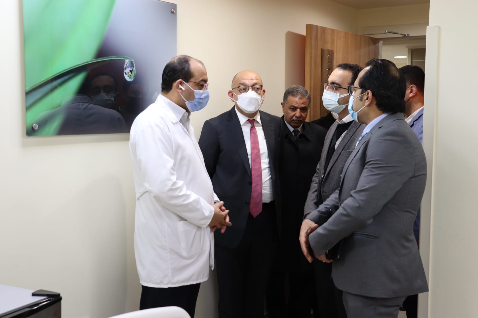 سفير الفلبين يزور منشآت هيئة الرعاية الصحية بالإسماعيلية