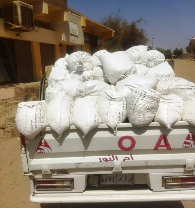 �إحباط محاولة لتهريب 2 طن دقيق بمستودعات أسوان