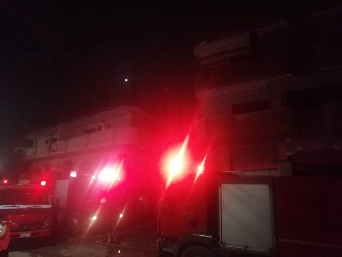 إصابة 3 أشخاص فى حريق هائل اندلع في 5 منازل ببنها