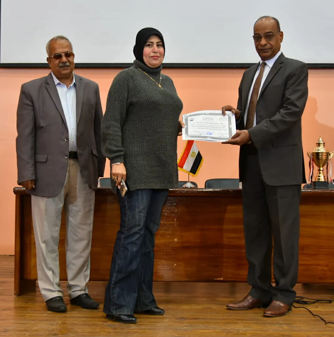 جانب من التكريم 