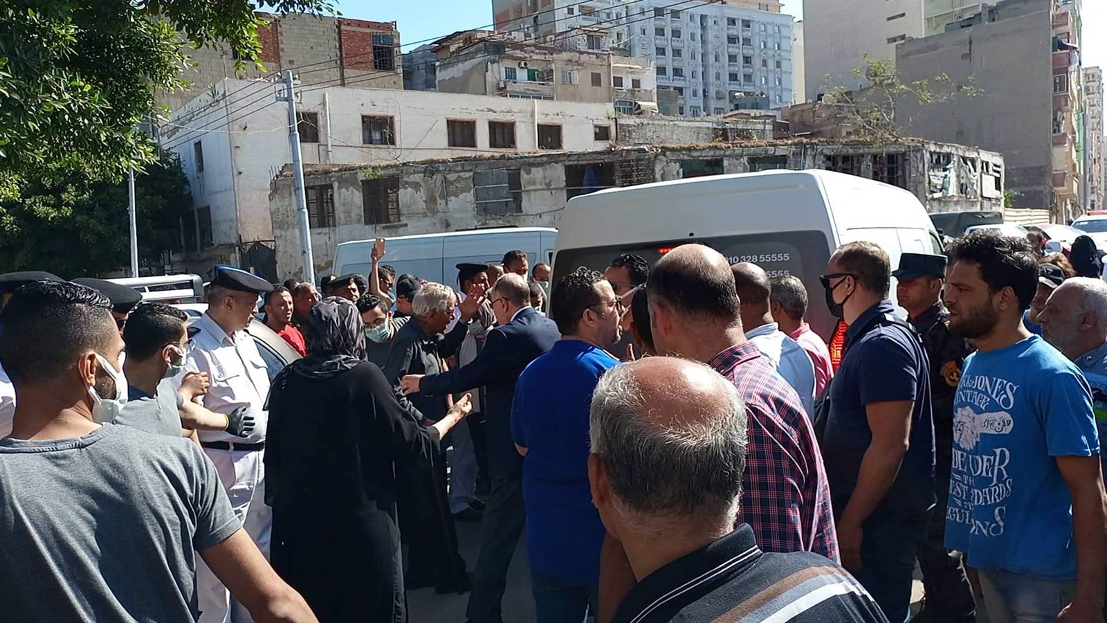 received_898582838205335