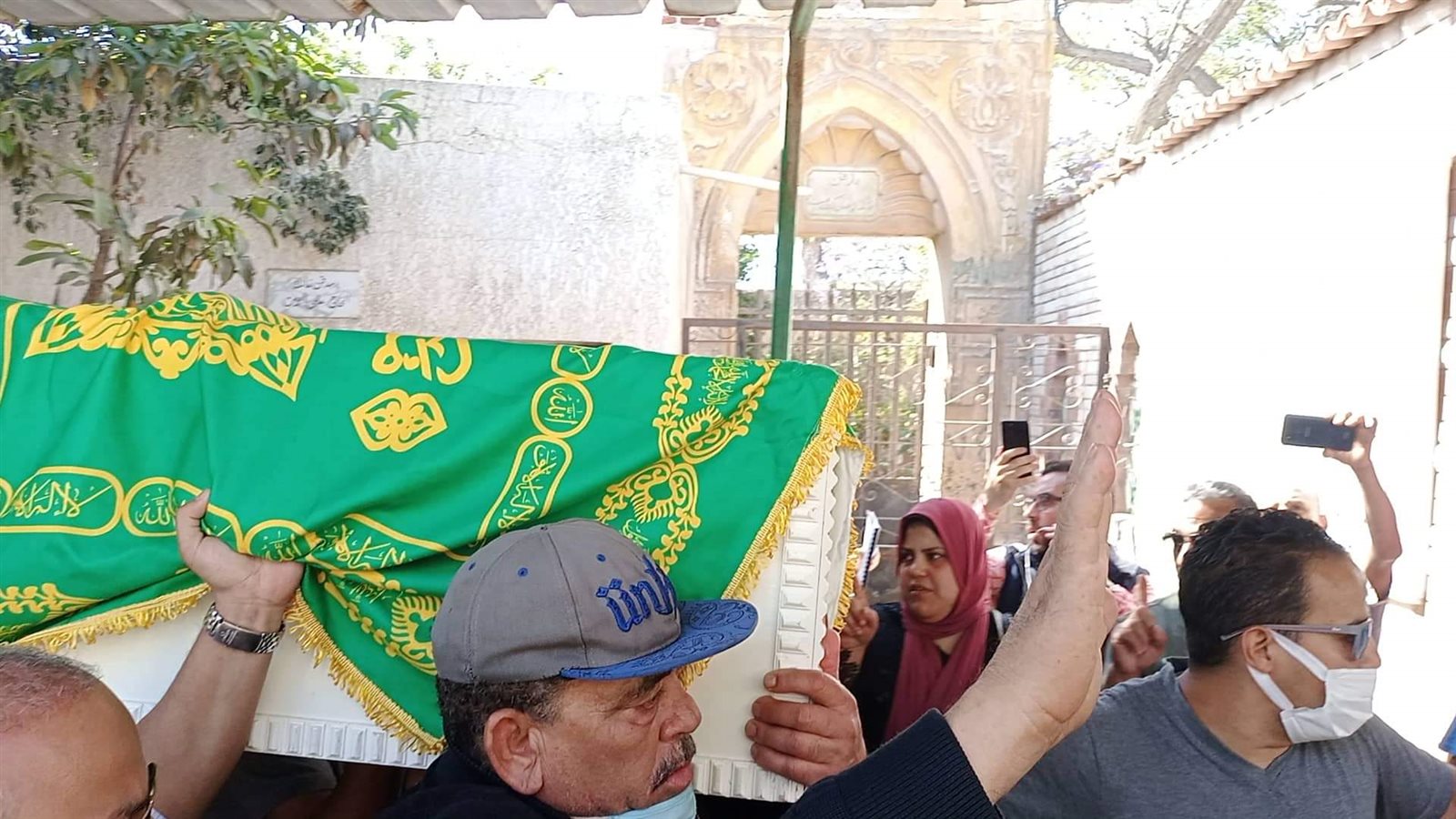 received_404763551524926