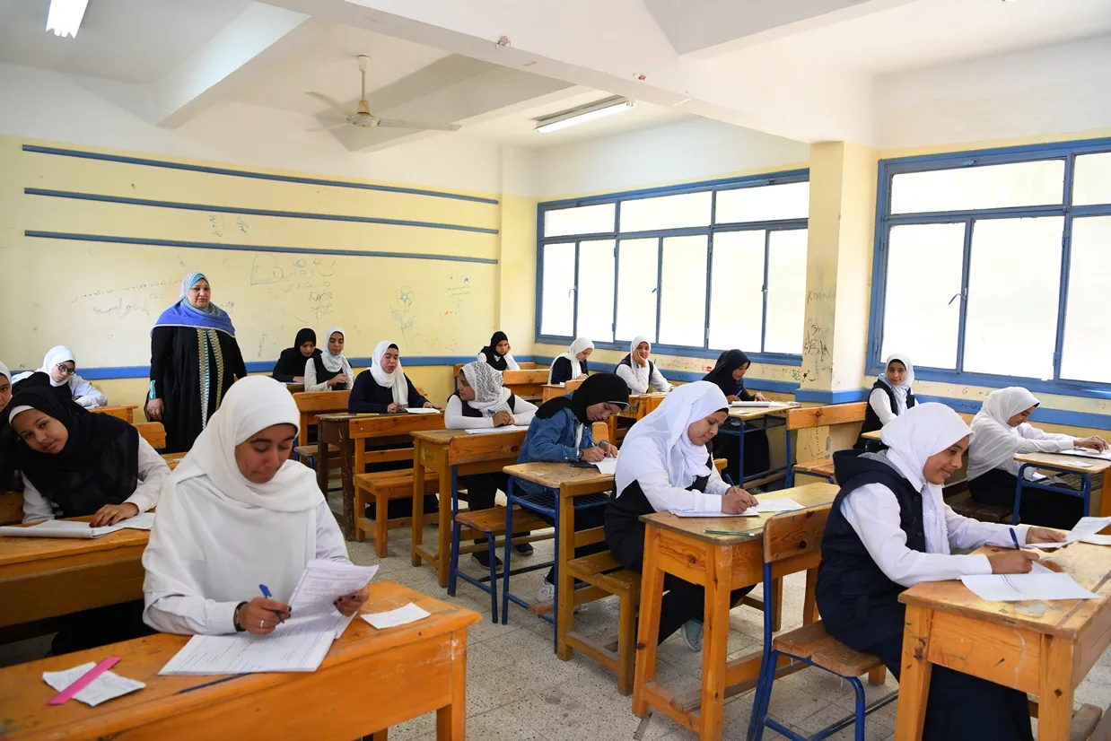 جانب من الامتحانات