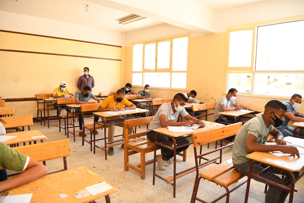 جانب من الامتحانات