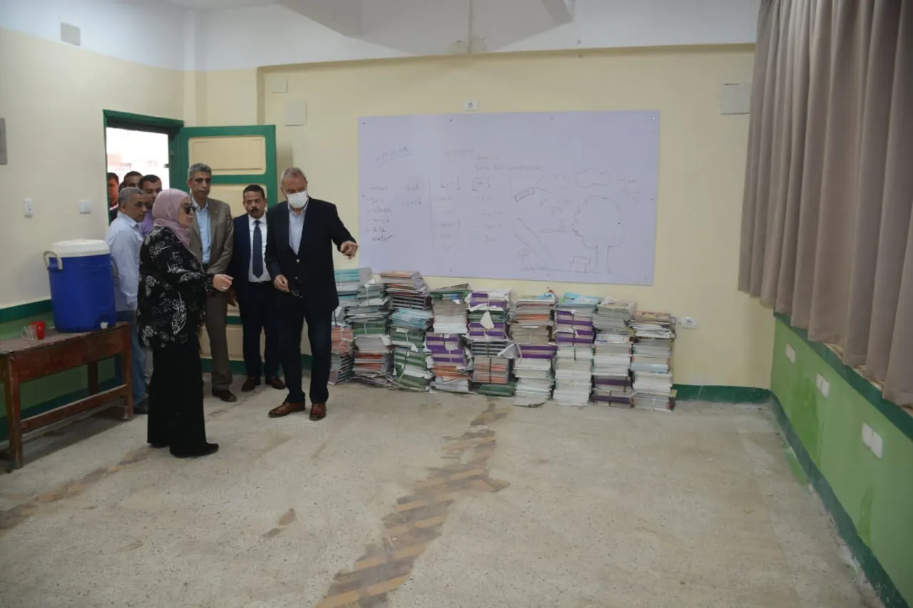 تفقد مشروعات حياة كريمة