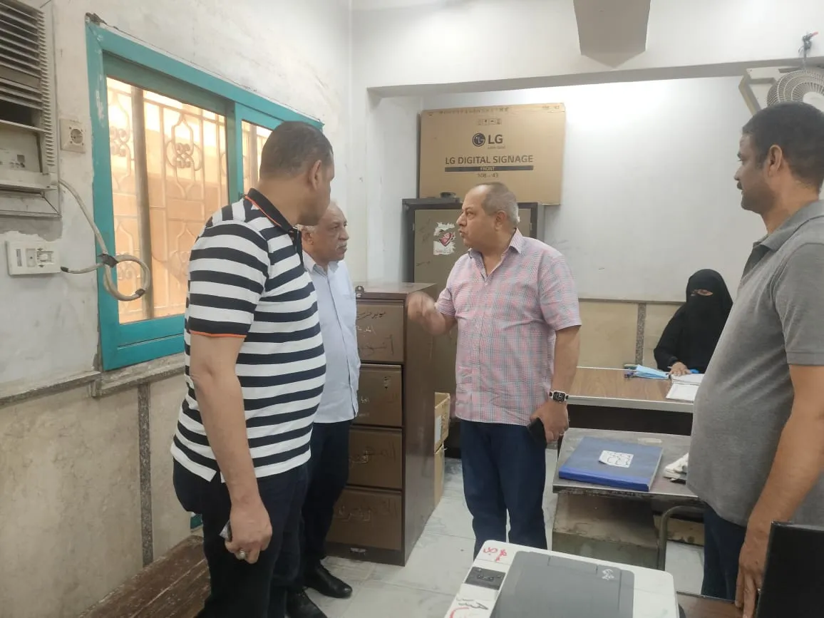 رئيس شركة مصر العليا لتوزيع الكهرباء يتفقد القطاعات المختلفة بقنا 