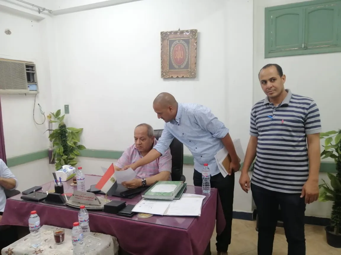 رئيس شركة مصر العليا لتوزيع الكهرباء يتفقد القطاعات المختلفة بقنا 