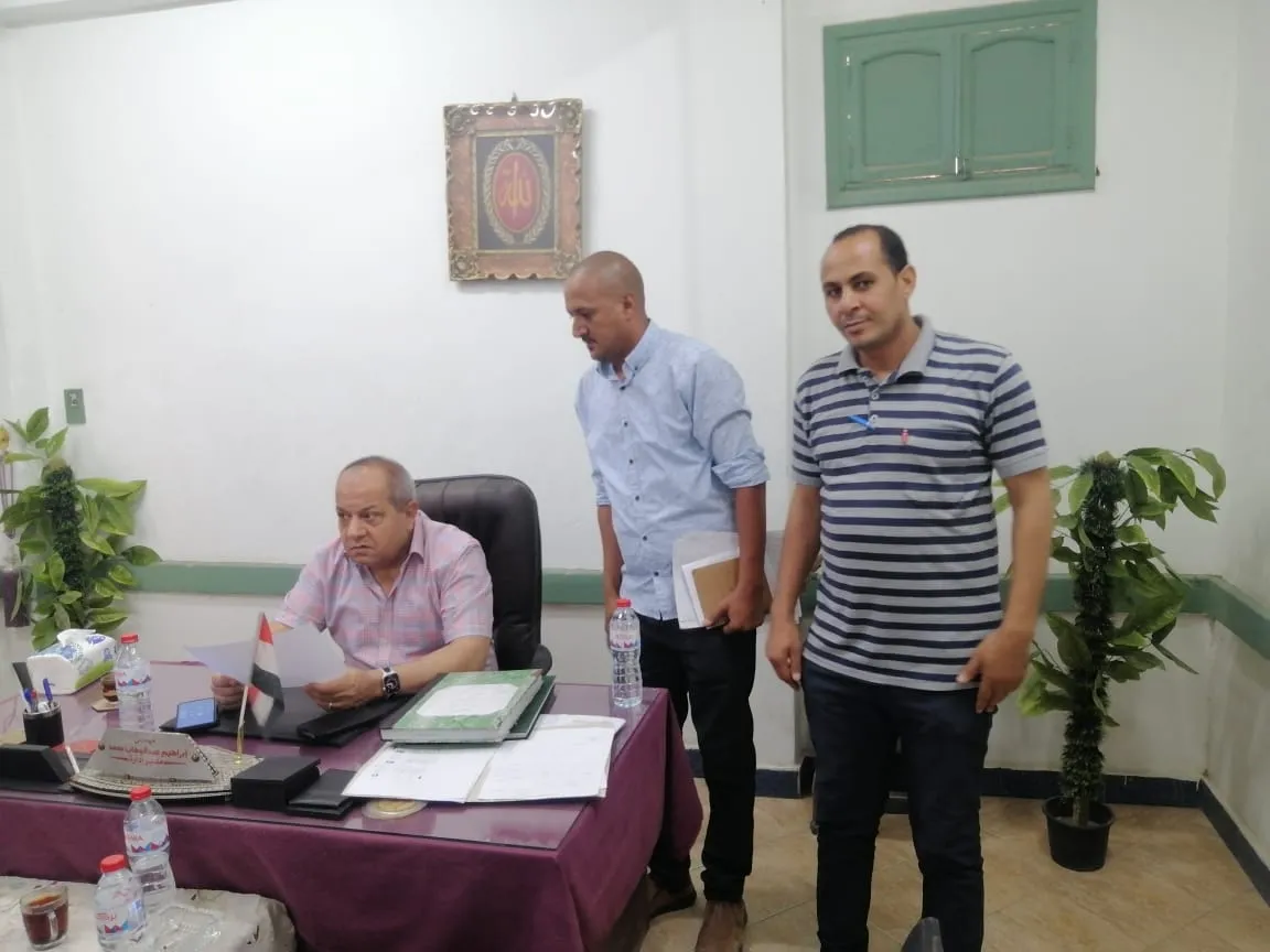 رئيس شركة مصر العليا لتوزيع الكهرباء يتفقد القطاعات المختلفة بقنا 