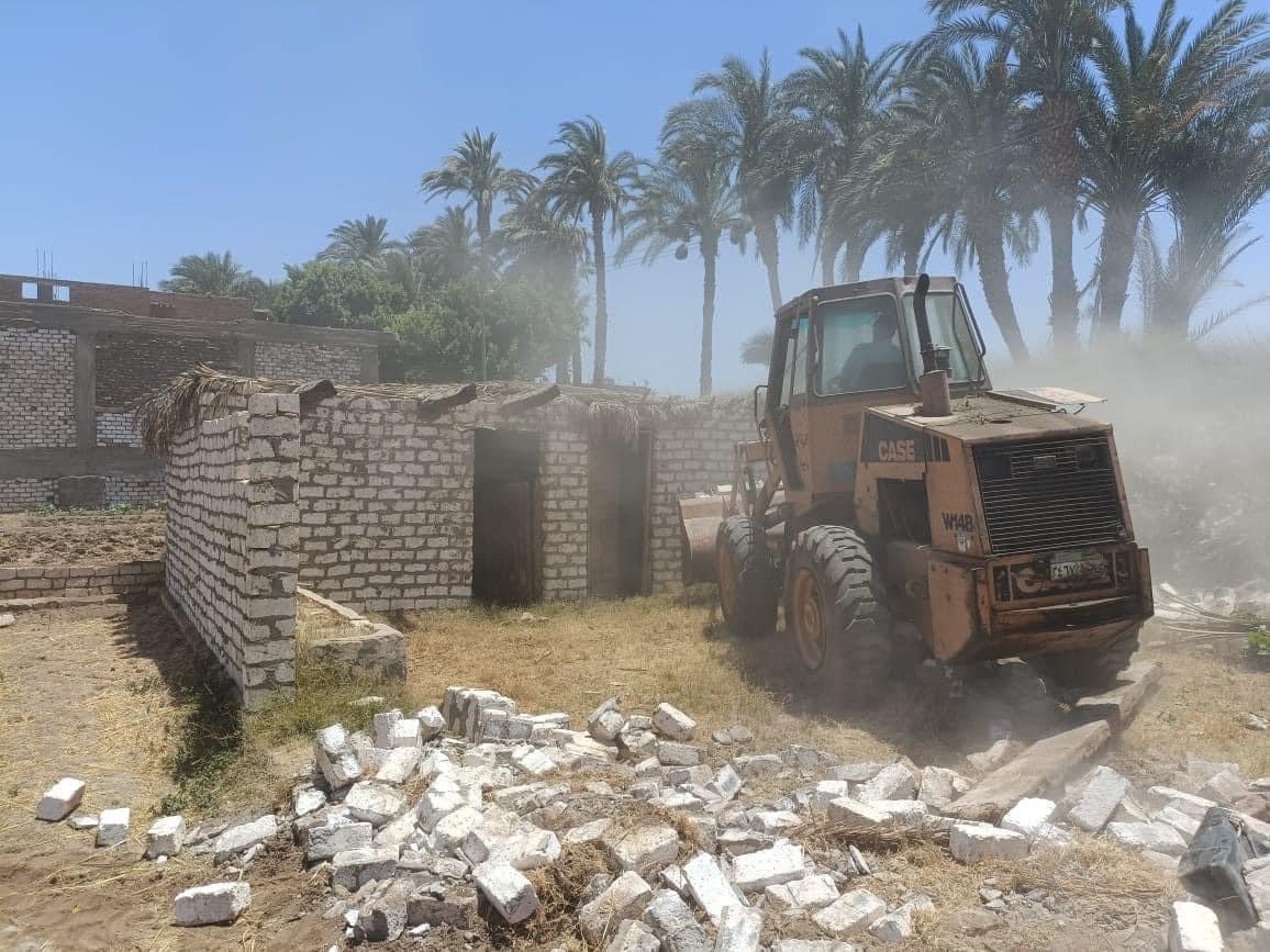 وزارة الري تواصل تنفيذ الإزالات بمختلف المحافظات 