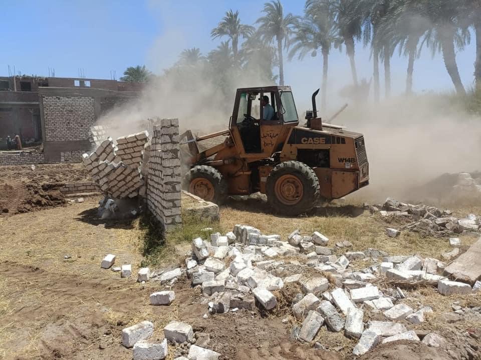 وزارة الري تواصل تنفيذ الإزالات بمختلف المحافظات 