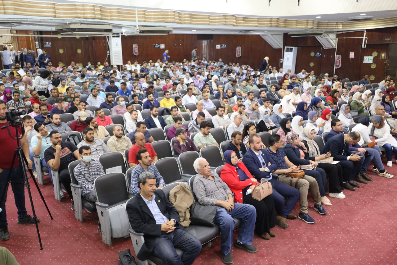 جانب من فاعليات اللقاء 