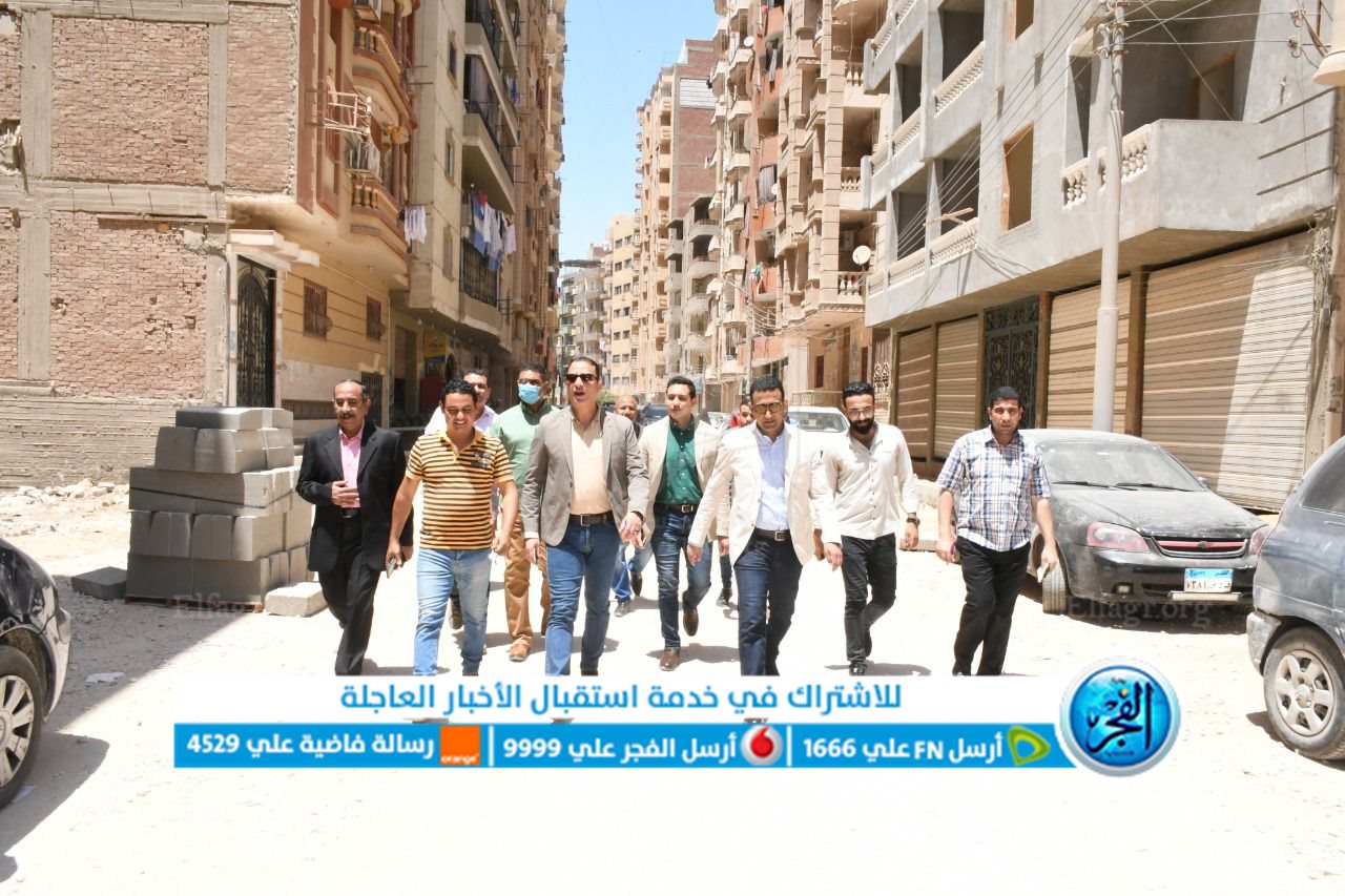 محافظ الفيوم يتفقد أعمال الرصف بشوارع المدينة